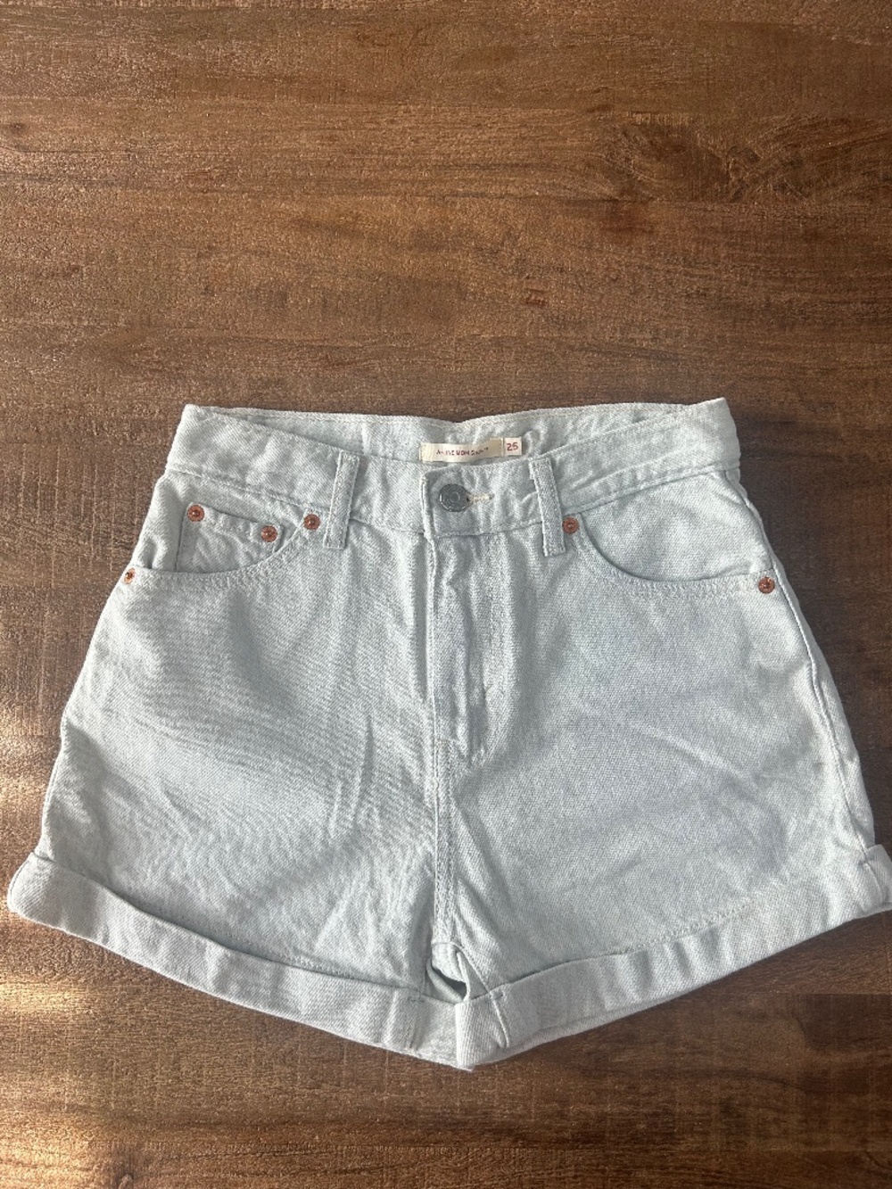 100% cotton Levis A-line mom shorts
